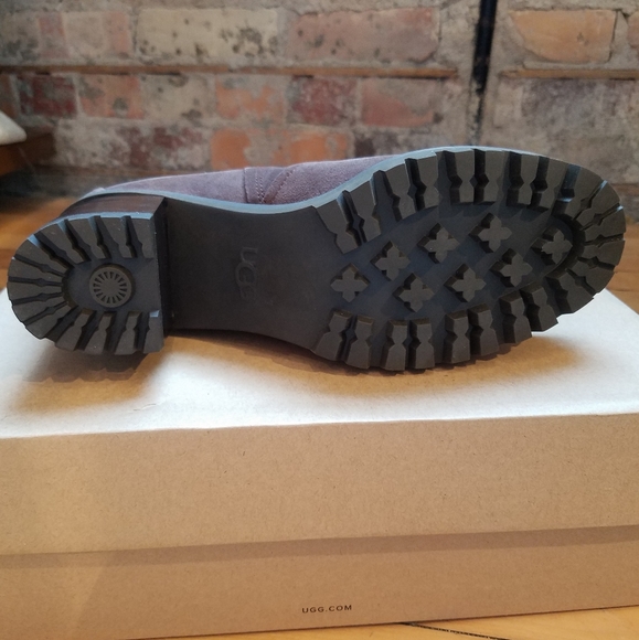 UGG W's Hazel Boot Pinewood size:10 NEW IN BOX!!! - Picture 5 of 5
